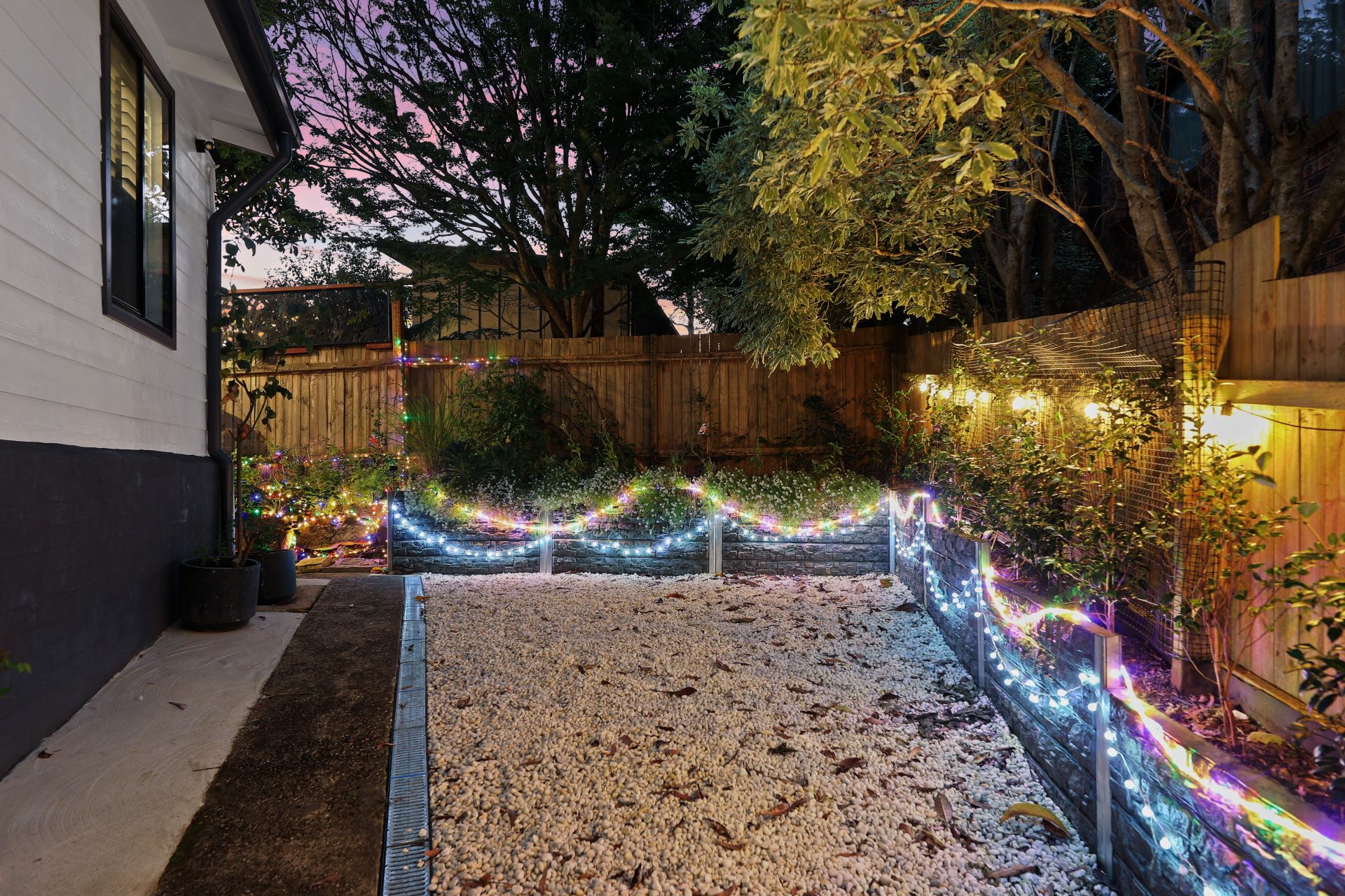 Retreat Gardens and Surrounds Photo 2