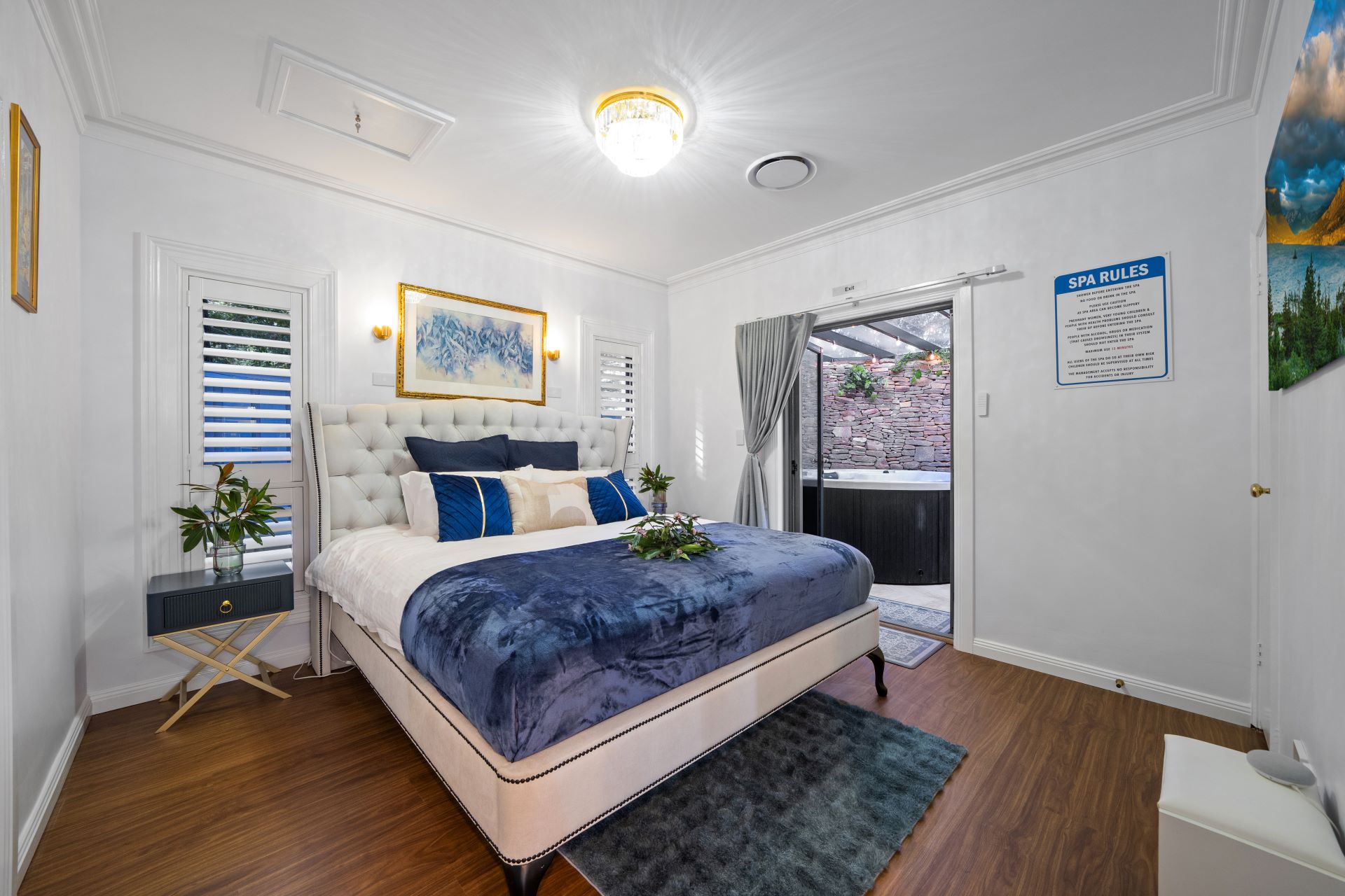 King Bedroom Photo 1