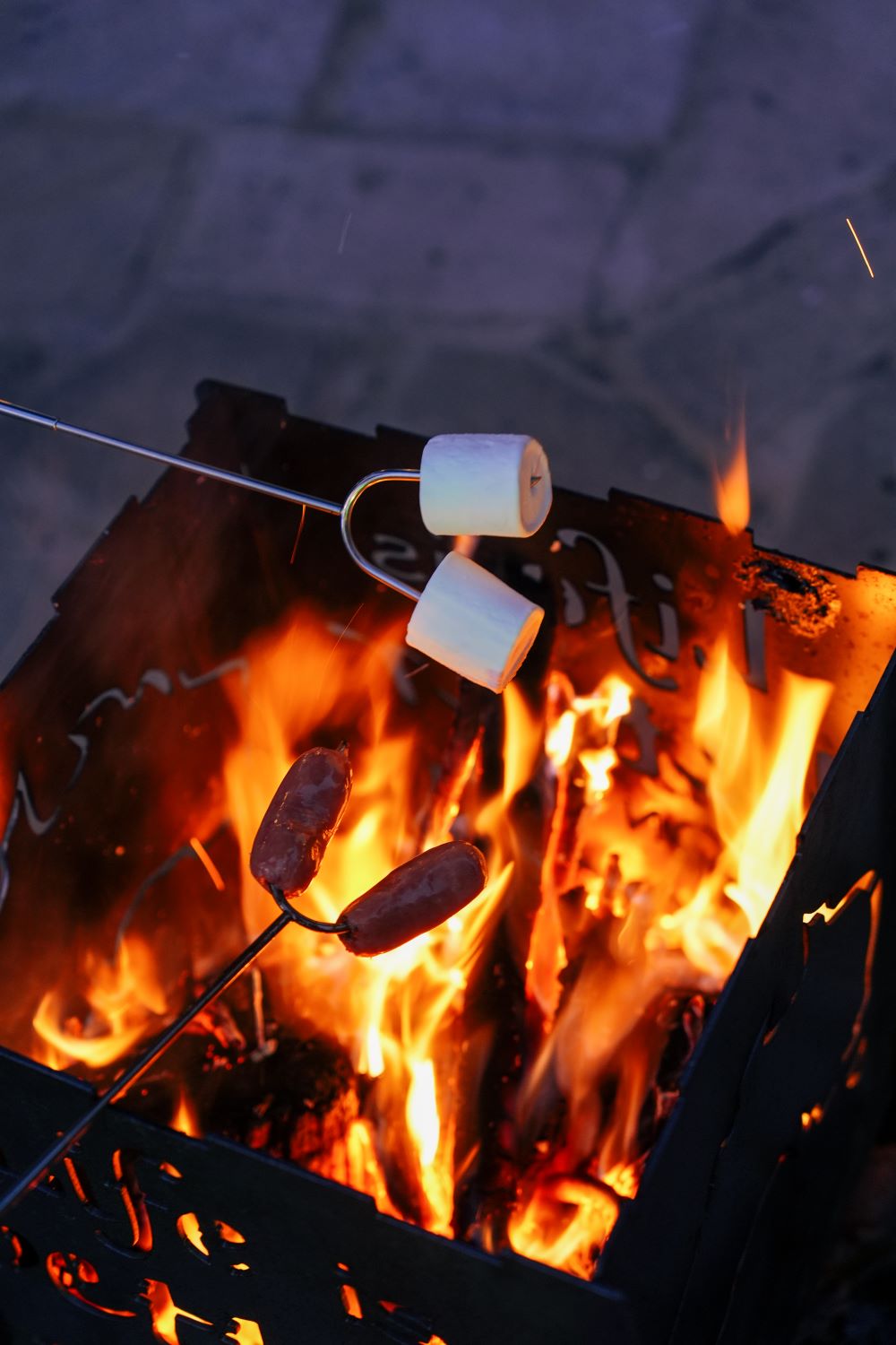 Palace Courtyard and Garden Photo 5